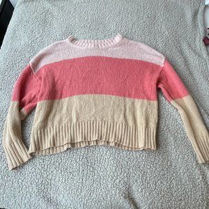 Cute and cozy American Eagle sweater - pink and cream